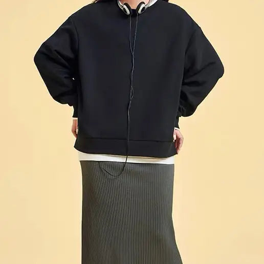 Women Black Round Neck Sweatshirt Casual Winter Thin Fit